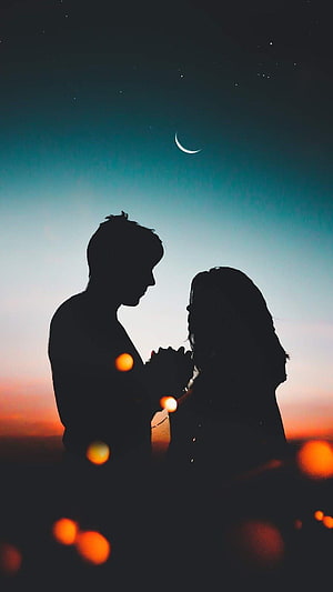 Romantic Couple Silhouette Under Crescent Moon at Sunset HD phone wallpaper